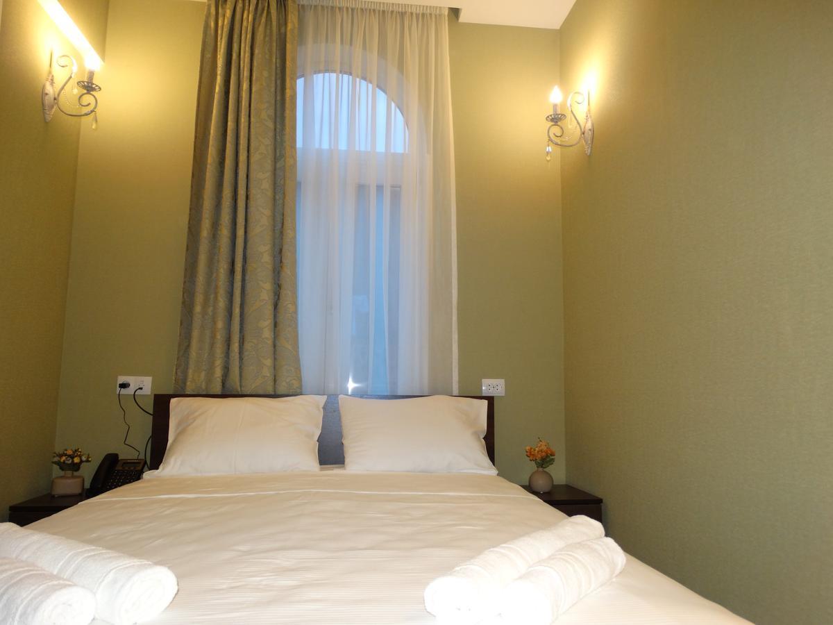 Hotel Boutique Iveria Tbilisi Exterior photo