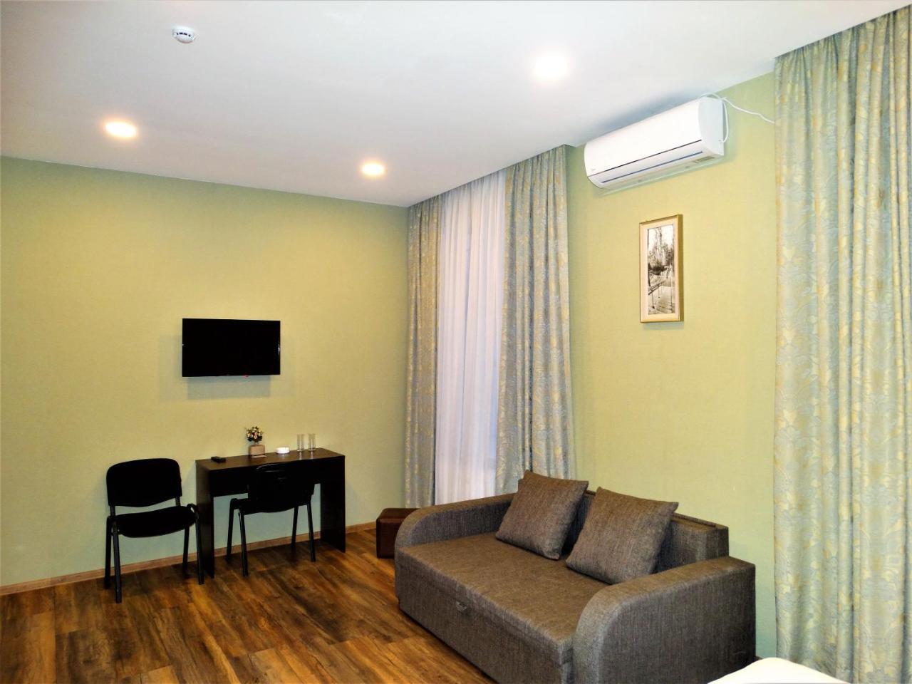 Hotel Boutique Iveria Tbilisi Exterior photo